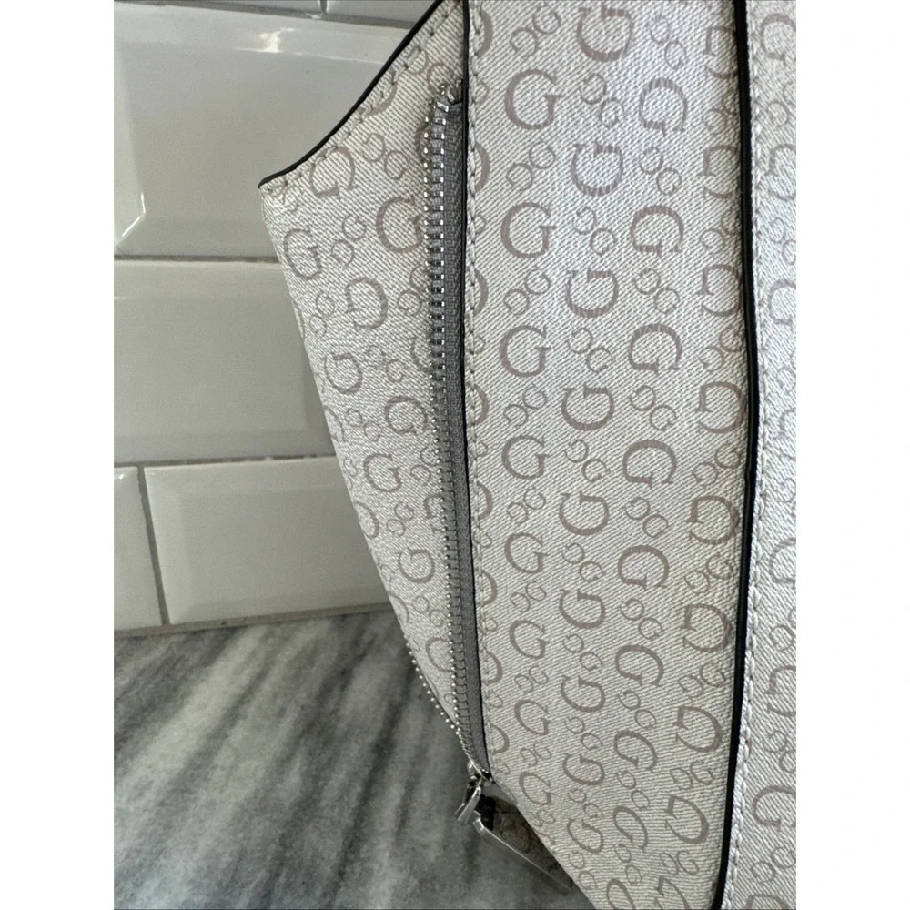Guess Monogram Print Purse/bag‎